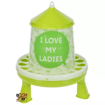 I love my ladies - műanyag baromfi etető lábakkal 4 kg